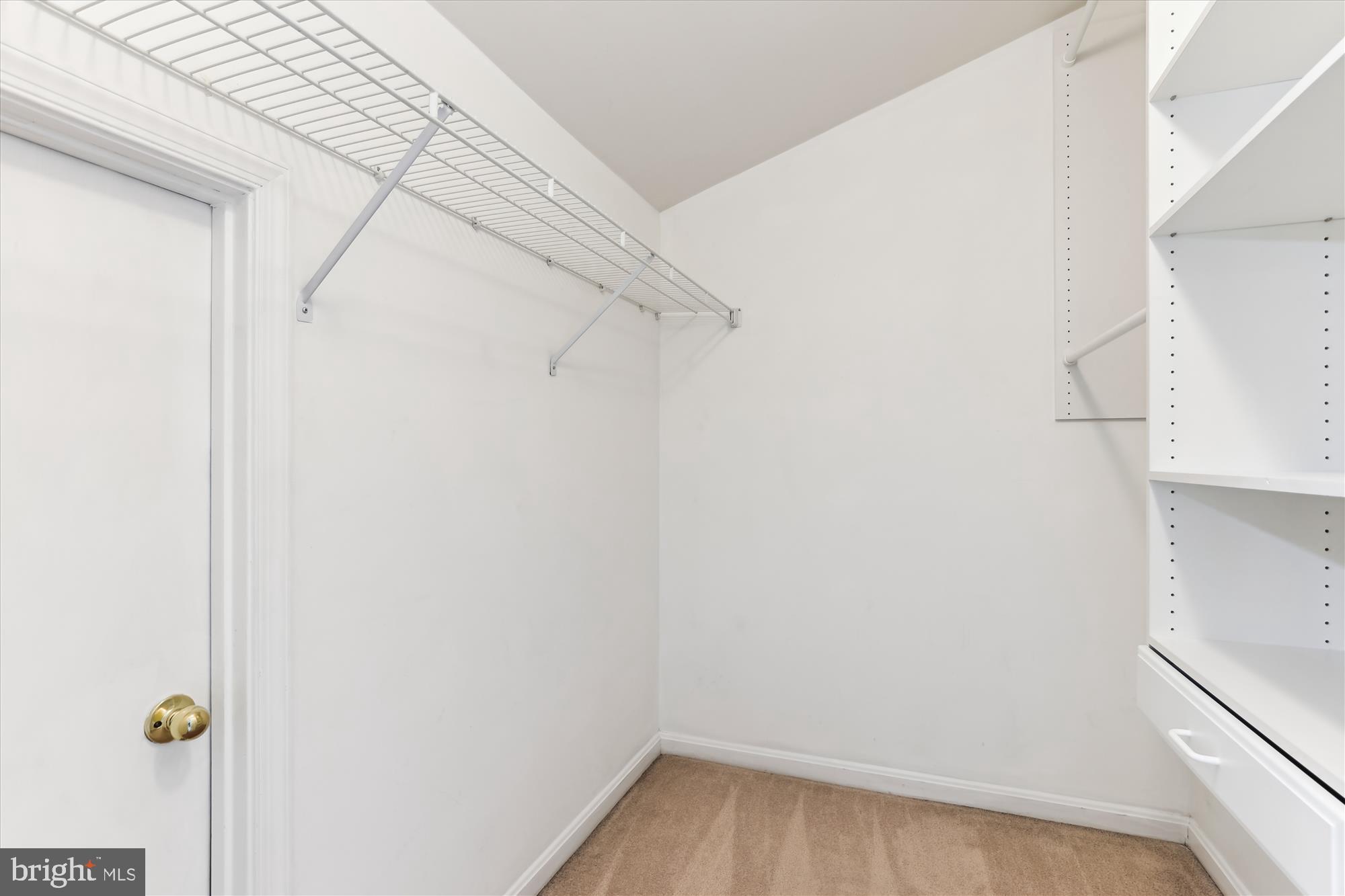 STONEGATE - Residential