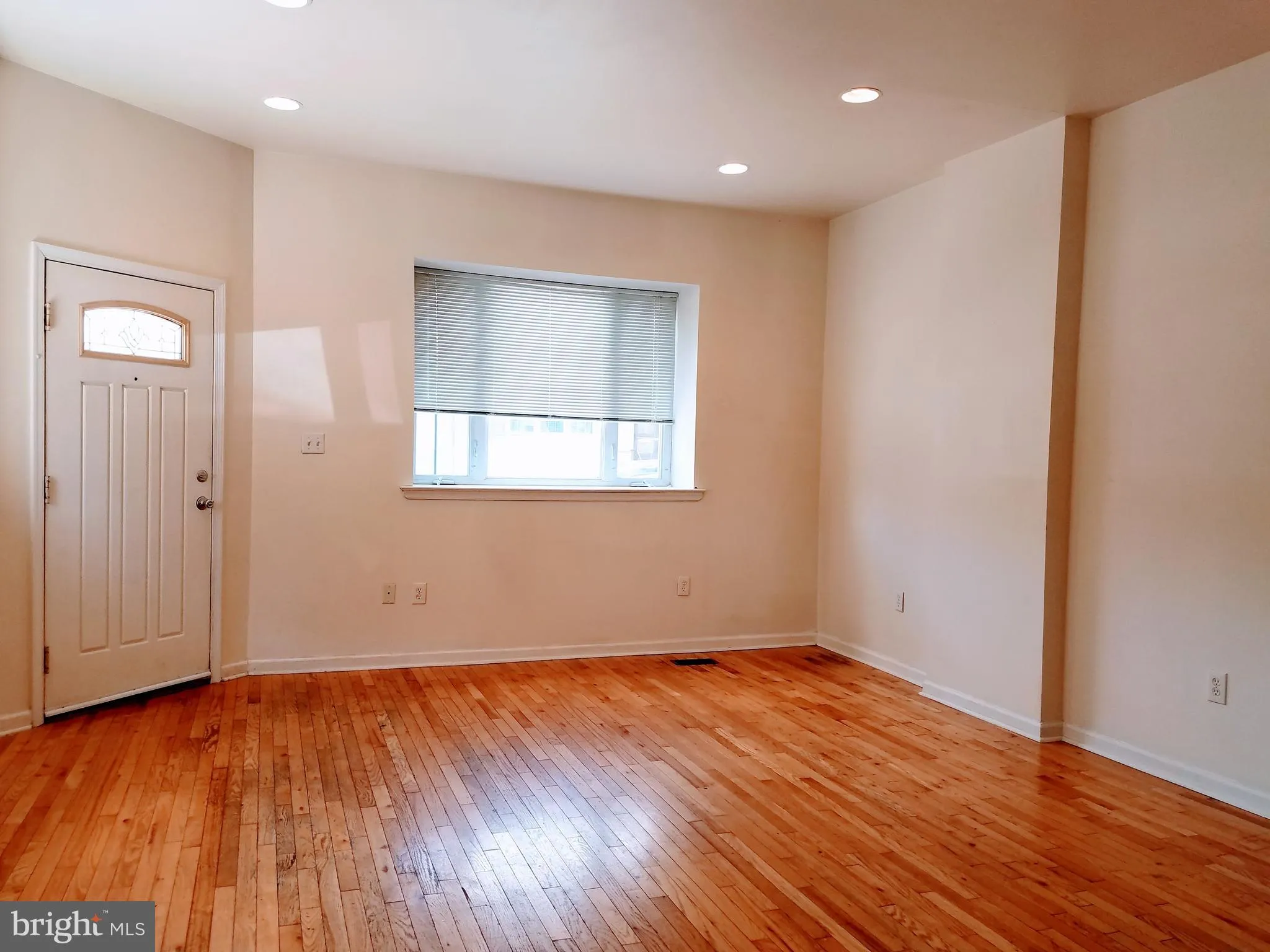 Philadelphia, Pennsylvania 19148, United States, 1 Bedroom Bedrooms, ,1 BathroomBathrooms,Residential,Contingent,148646