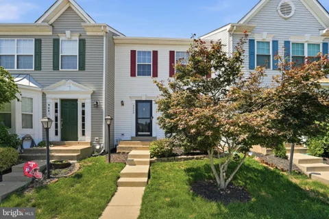 9083 Slate Stone Loop, Bristow, VA MLS: VAPW2124972