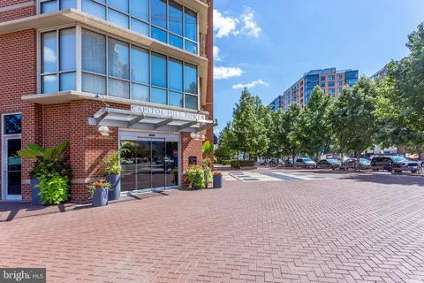MLS: DCDC2193184