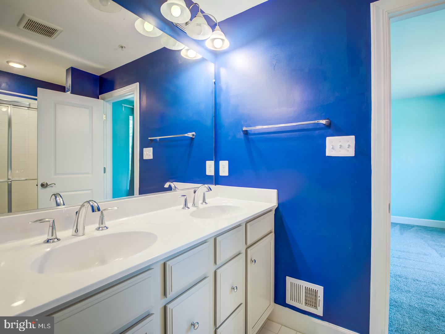 HAMILTON PARK - Residential