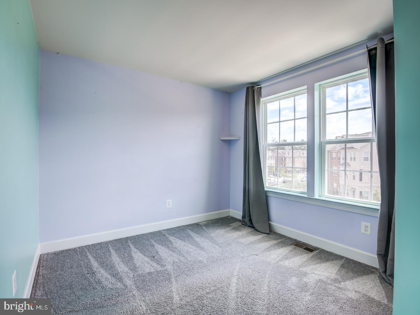 HAMILTON PARK - Residential