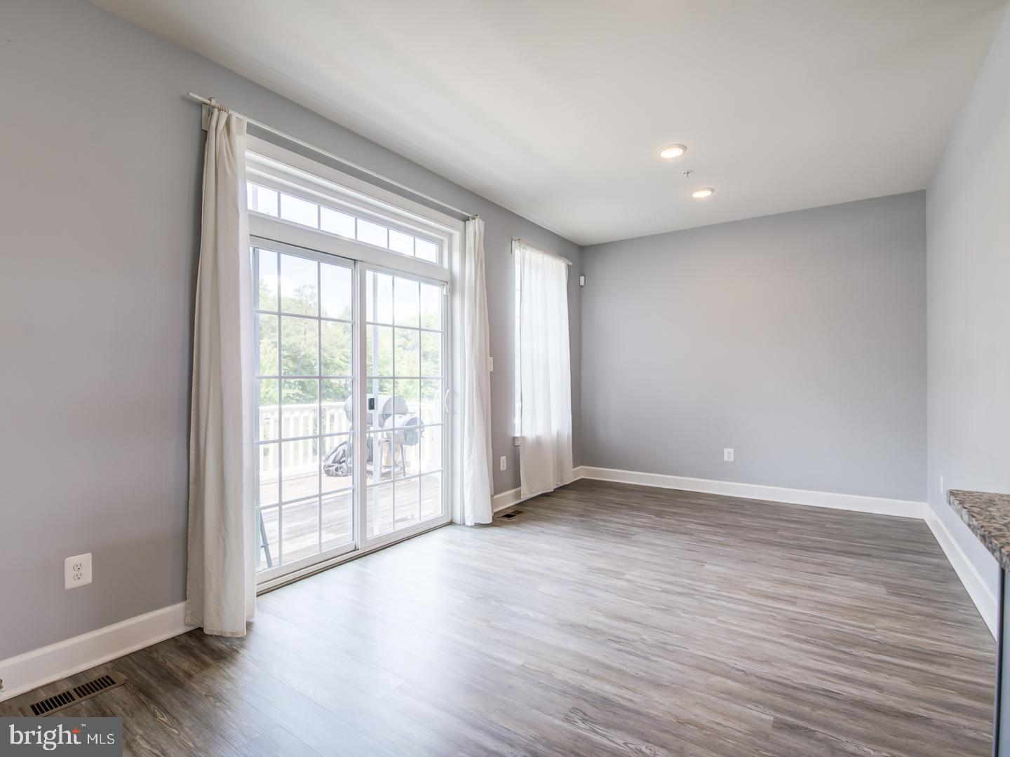 HAMILTON PARK - Residential