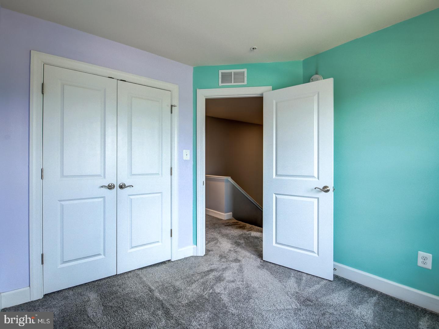 HAMILTON PARK - Residential