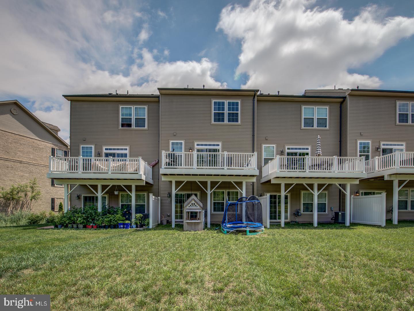 HAMILTON PARK - Residential