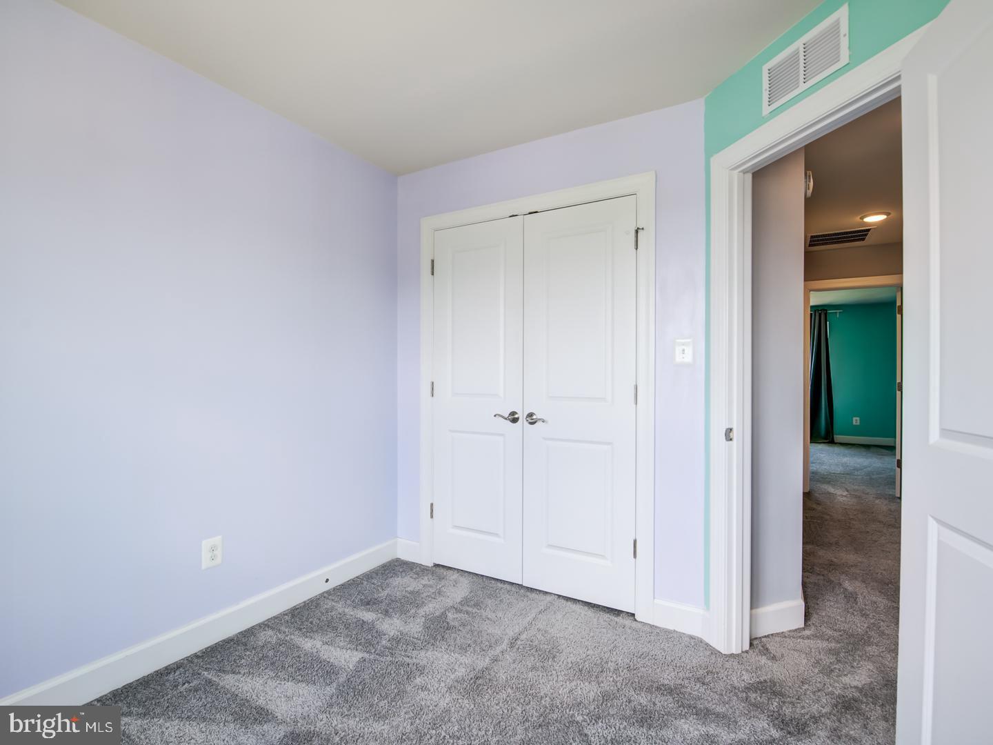 HAMILTON PARK - Residential