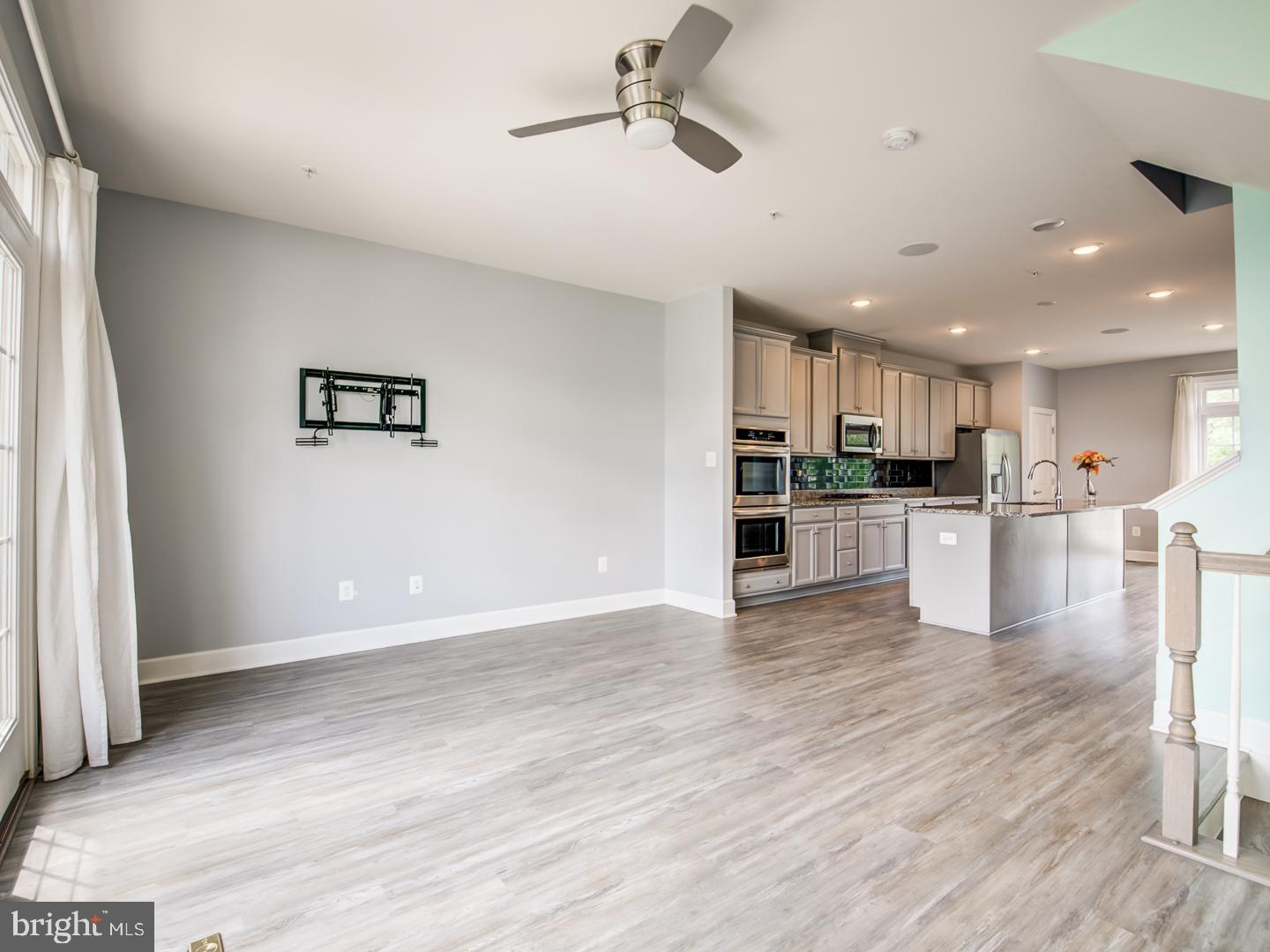 HAMILTON PARK - Residential