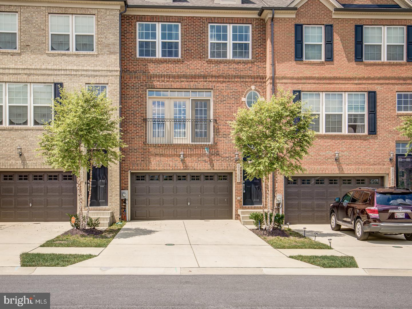 HAMILTON PARK - Residential