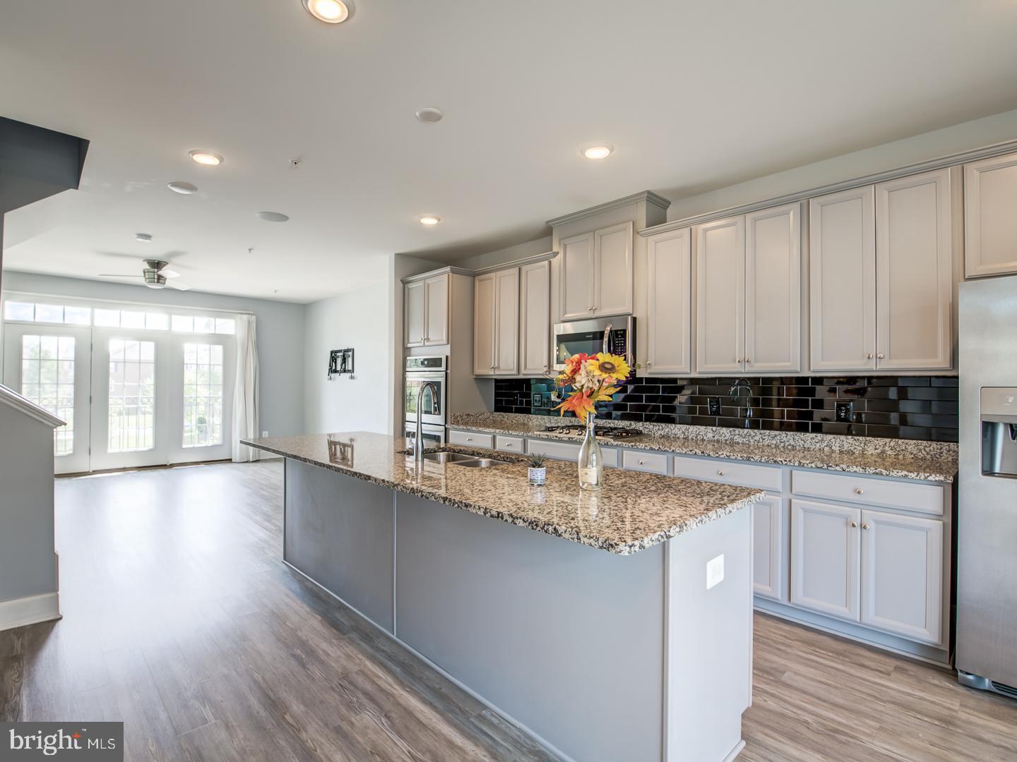 HAMILTON PARK - Residential