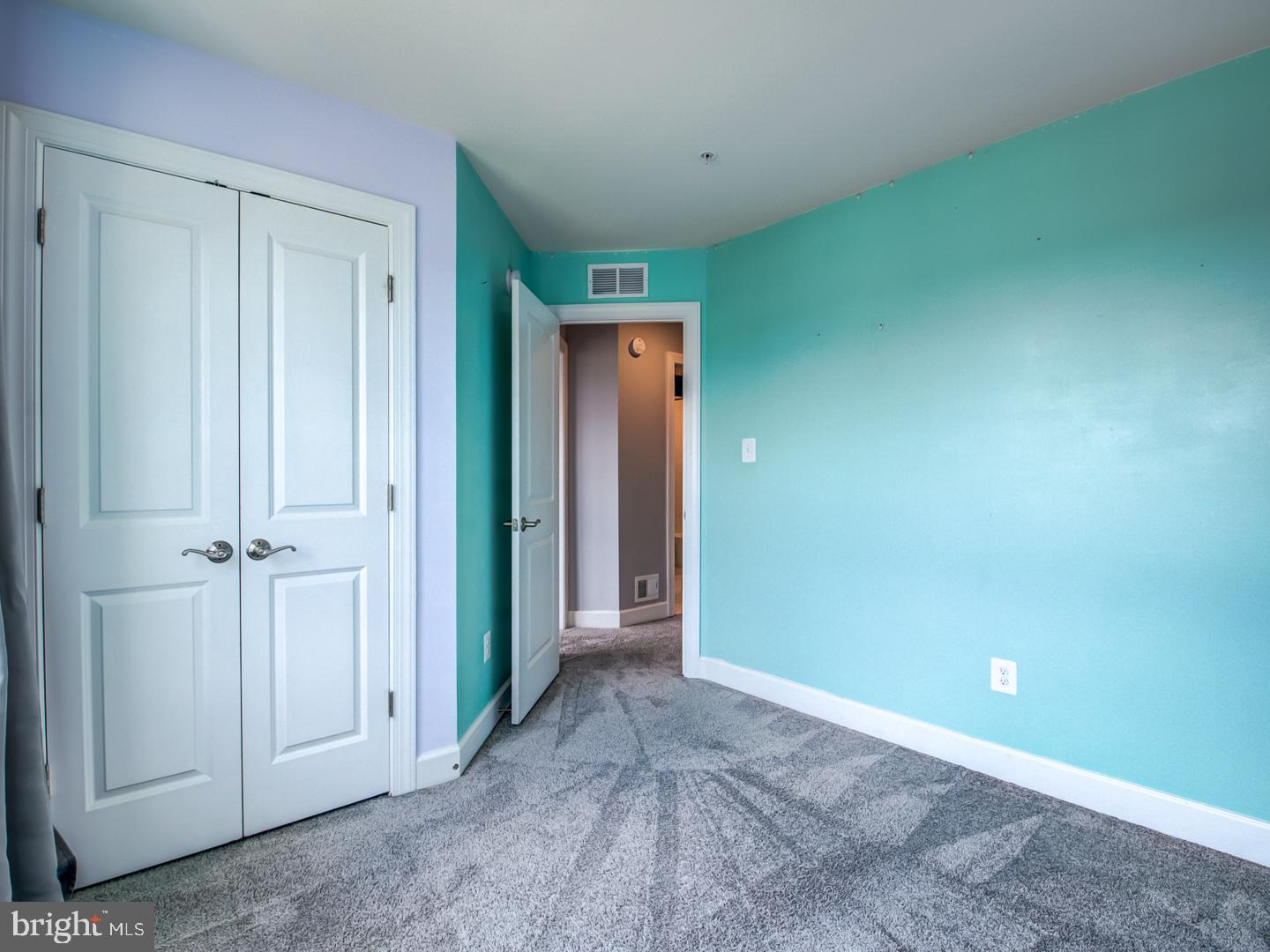 HAMILTON PARK - Residential