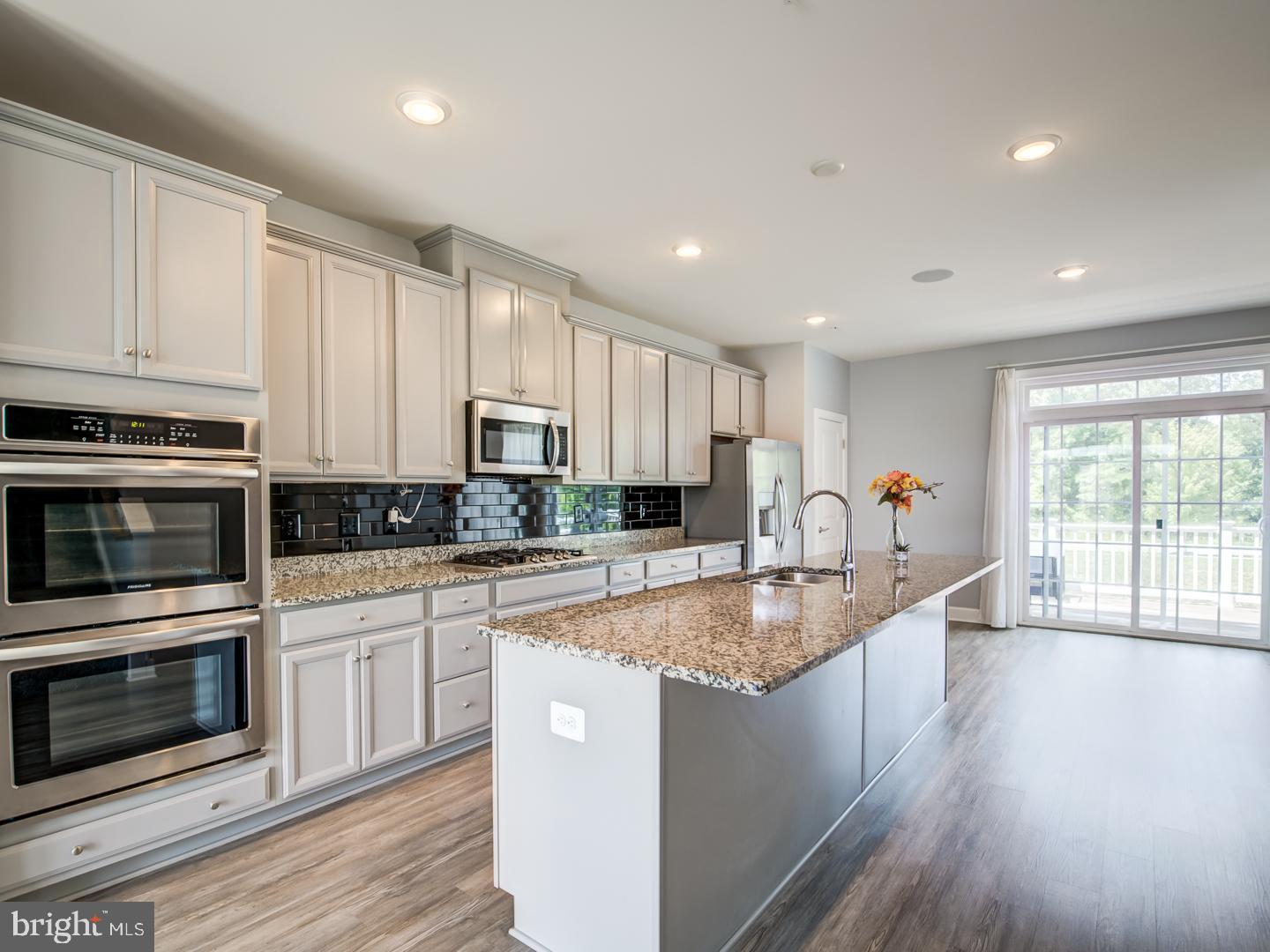 HAMILTON PARK - Residential