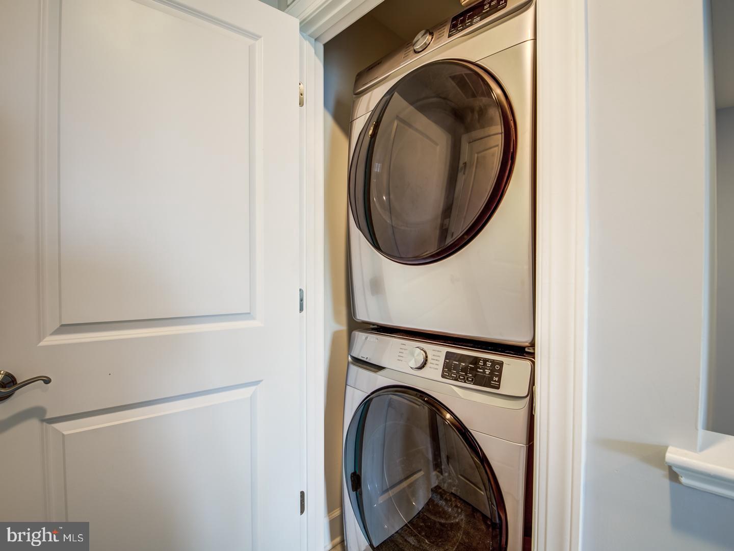 HAMILTON PARK - Residential