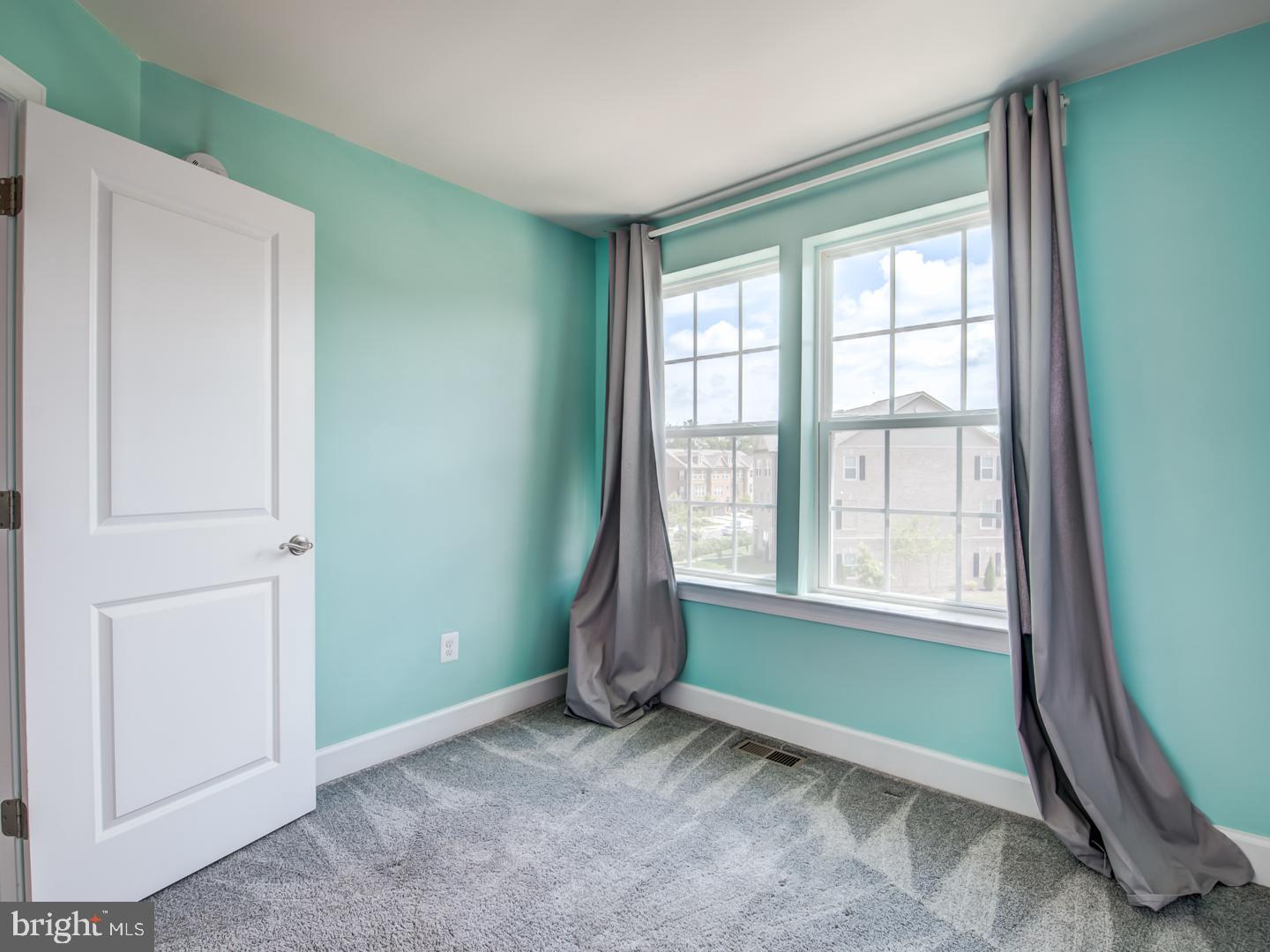 HAMILTON PARK - Residential