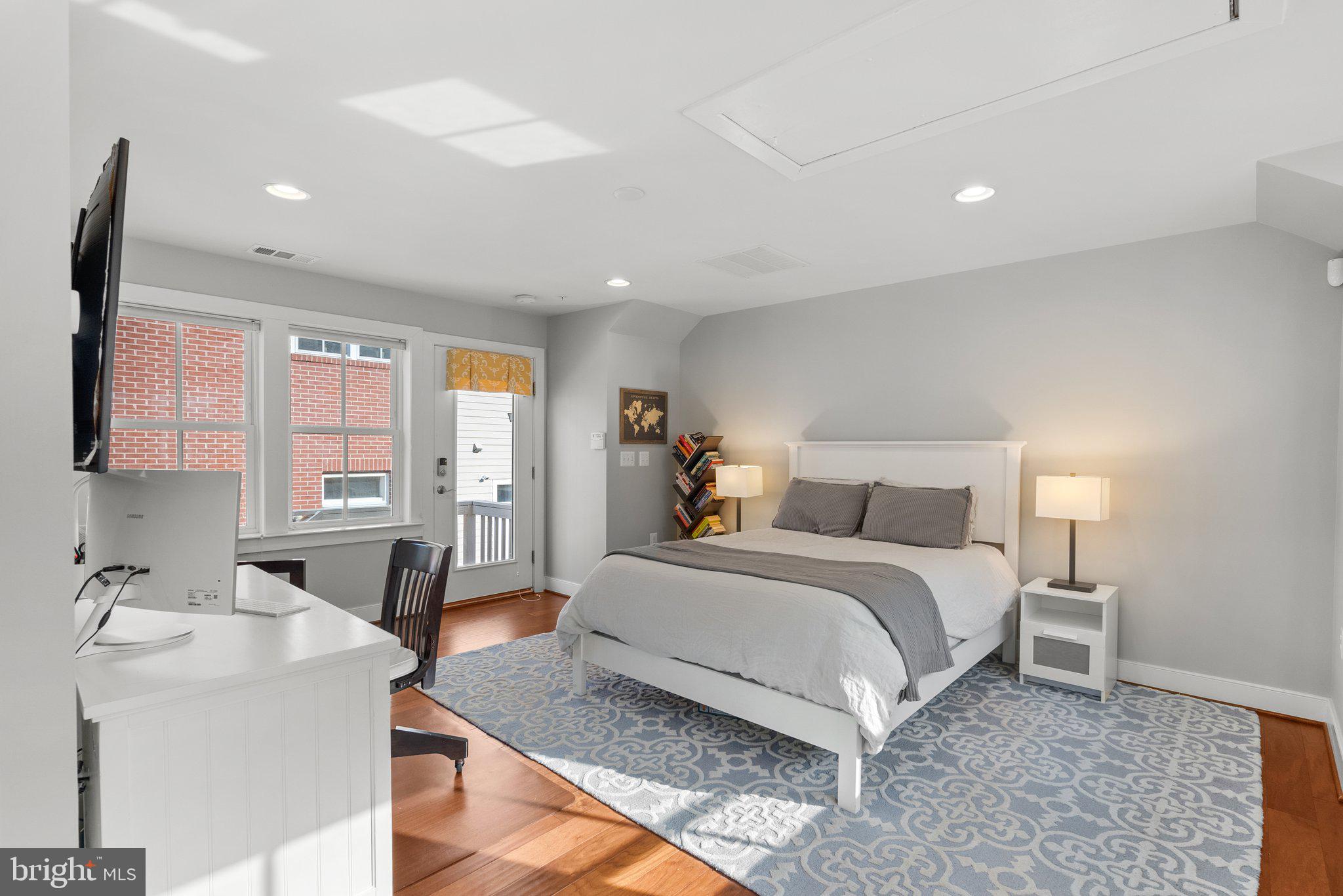 POTOMAC YARD - Residential