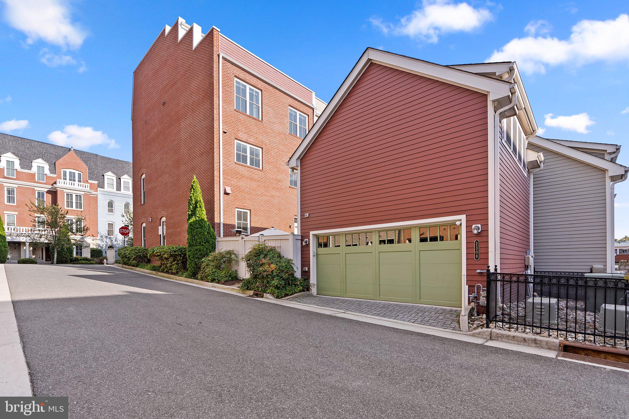 POTOMAC YARD - Residential