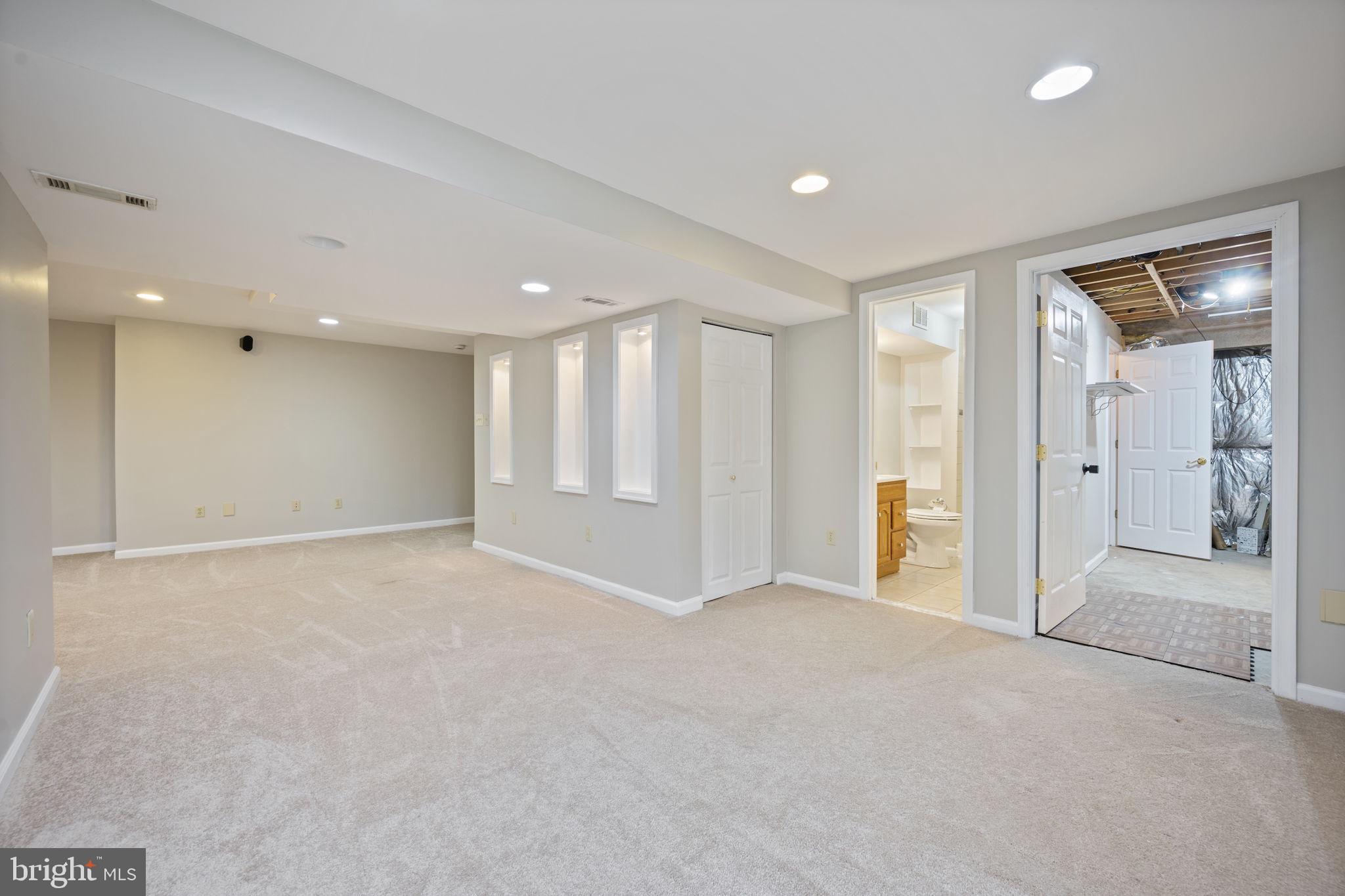 BRENTWOOD PARK - Residential