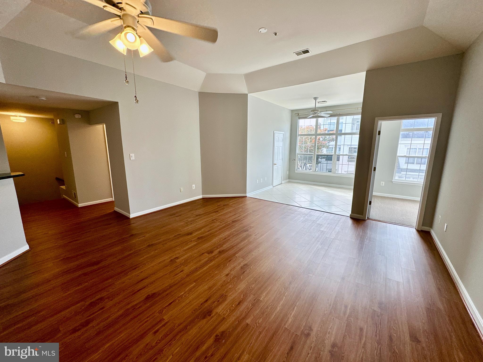 TOWN CENTER - Residential