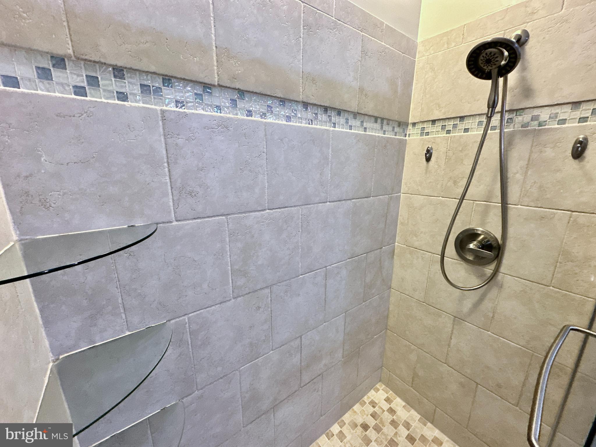 TOWN CENTER - Residential