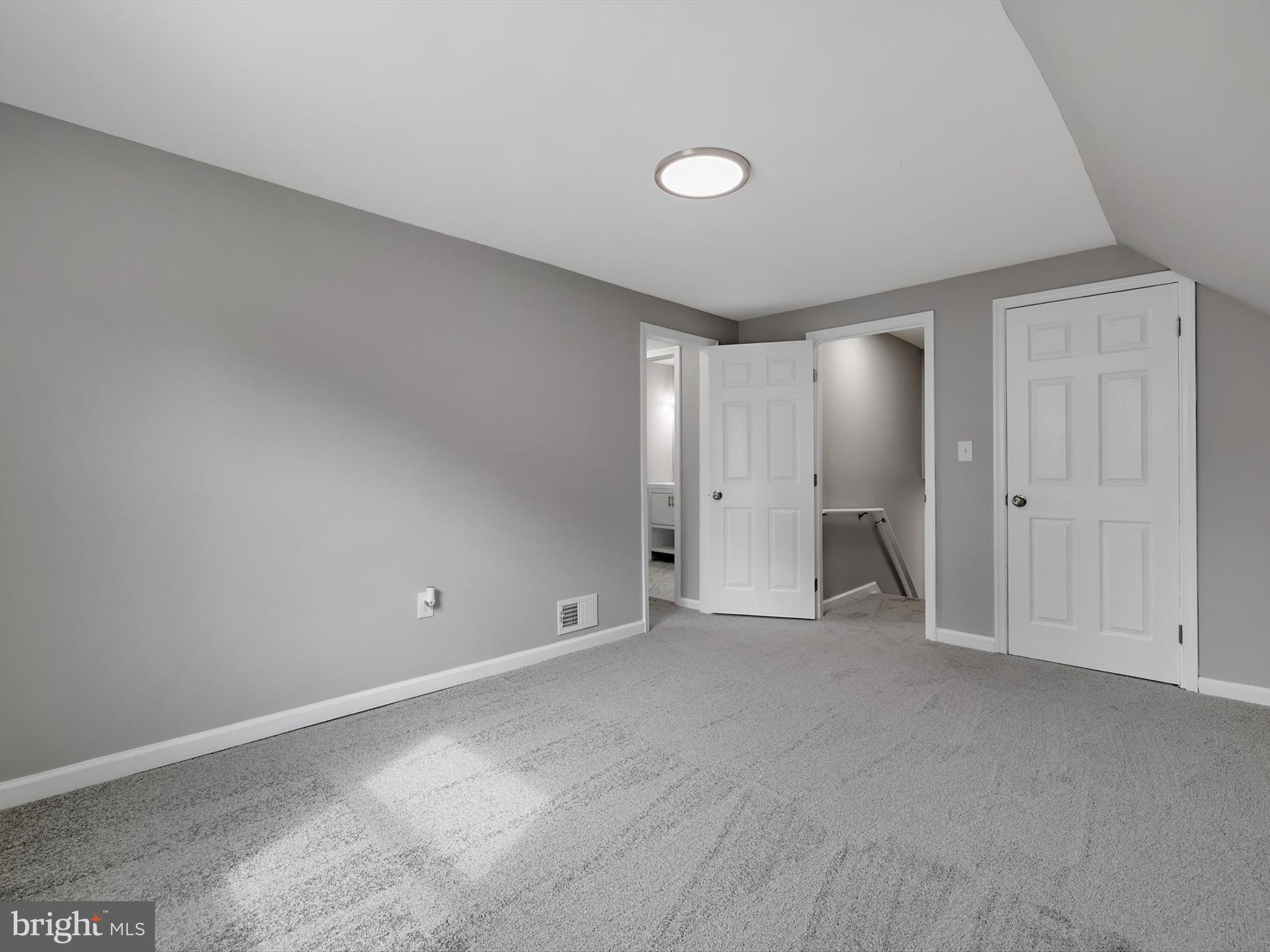 PIKESVILLE - Residential