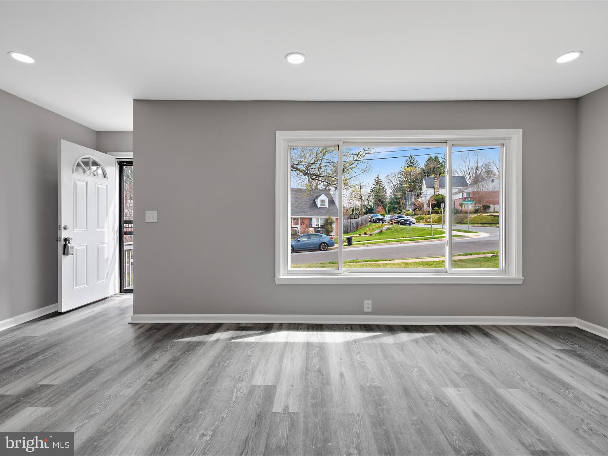 PIKESVILLE - Residential