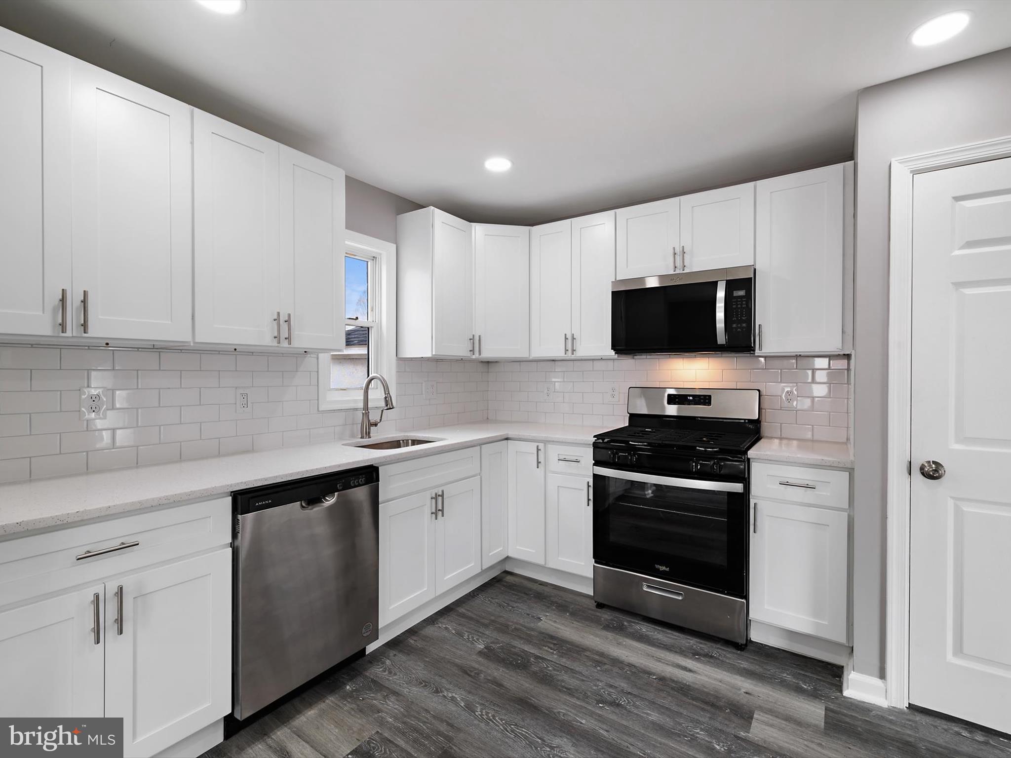 PIKESVILLE - Residential