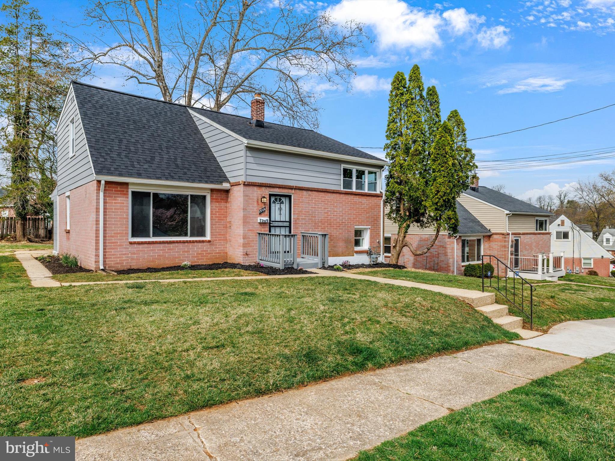 PIKESVILLE - Residential