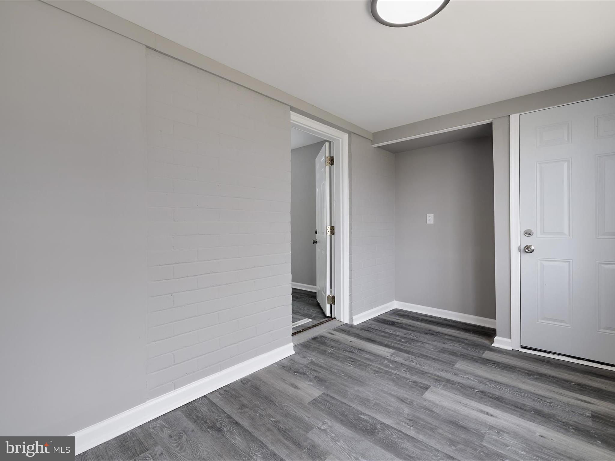 PIKESVILLE - Residential