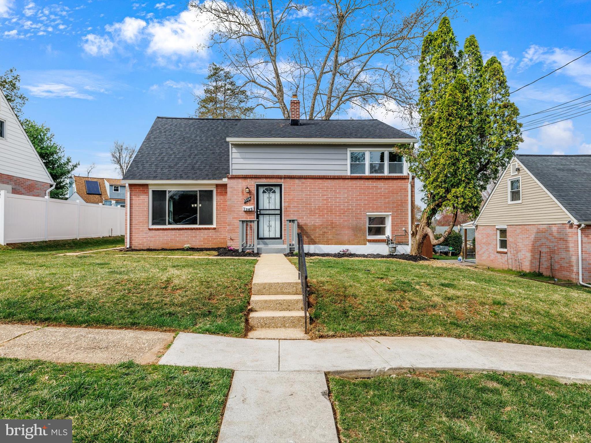 PIKESVILLE - Residential
