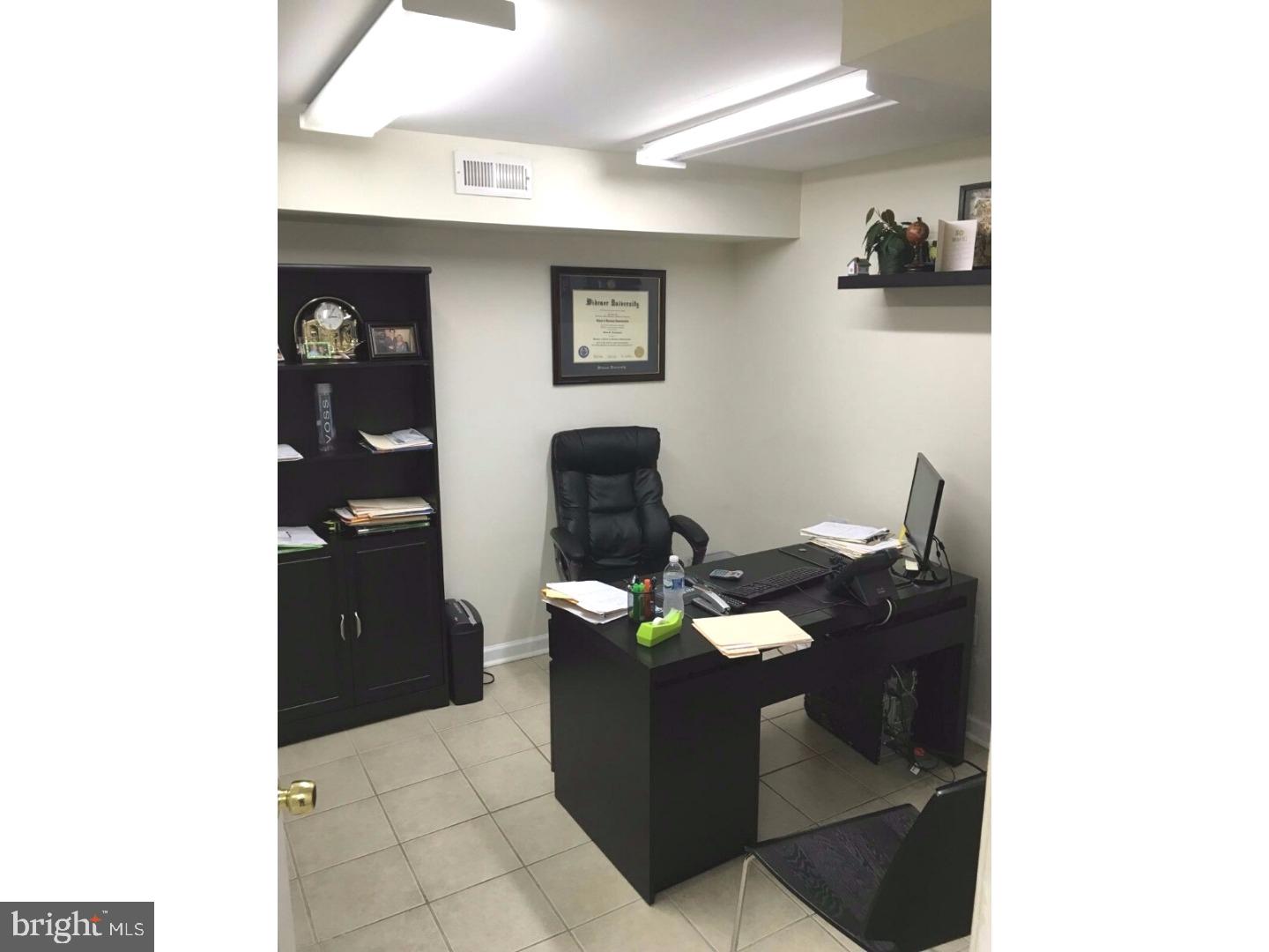 PHILADELPHIA (SOUTH) - Commercial Lease