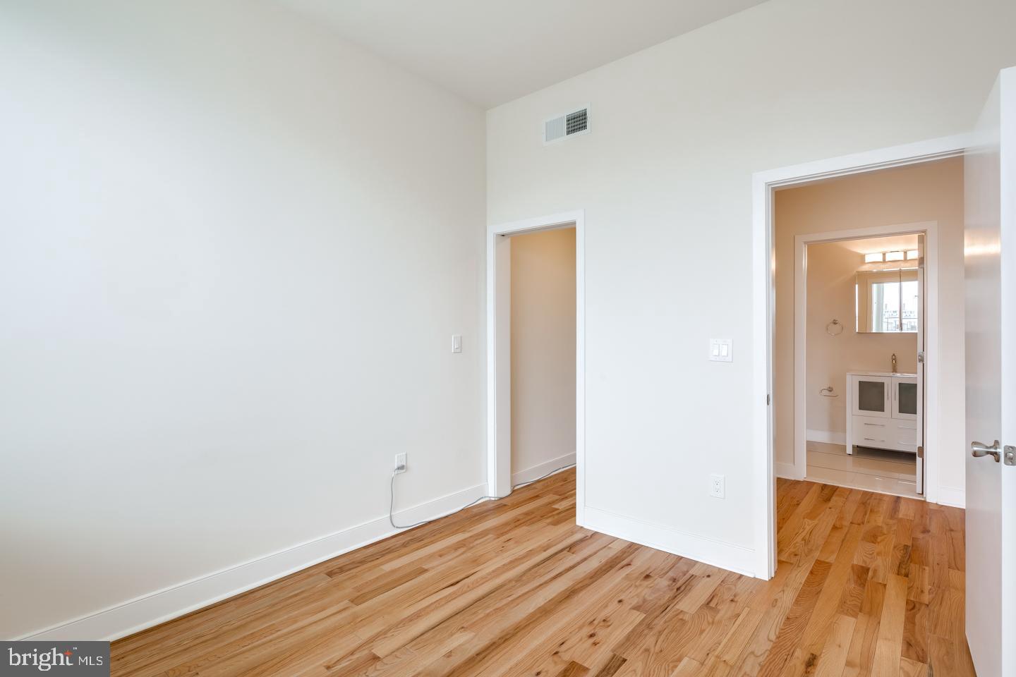 GRADUATE HOSPITAL - Residential Lease