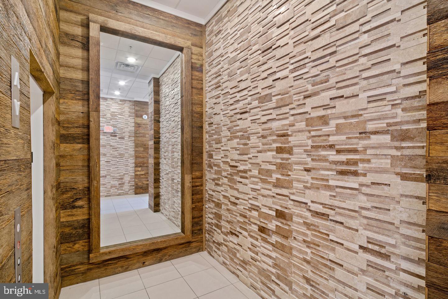 GRADUATE HOSPITAL - Residential Lease