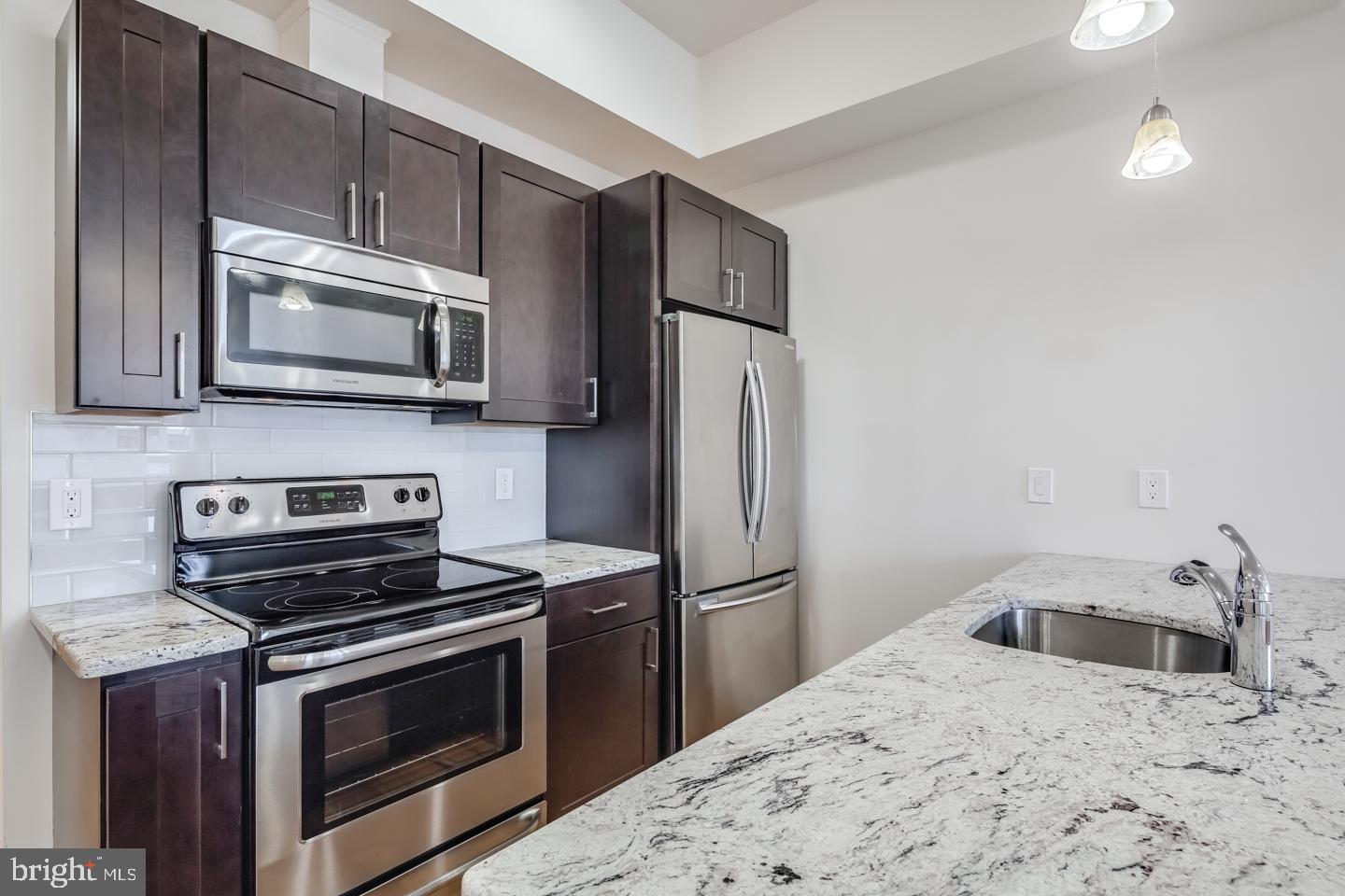 GRADUATE HOSPITAL - Residential Lease