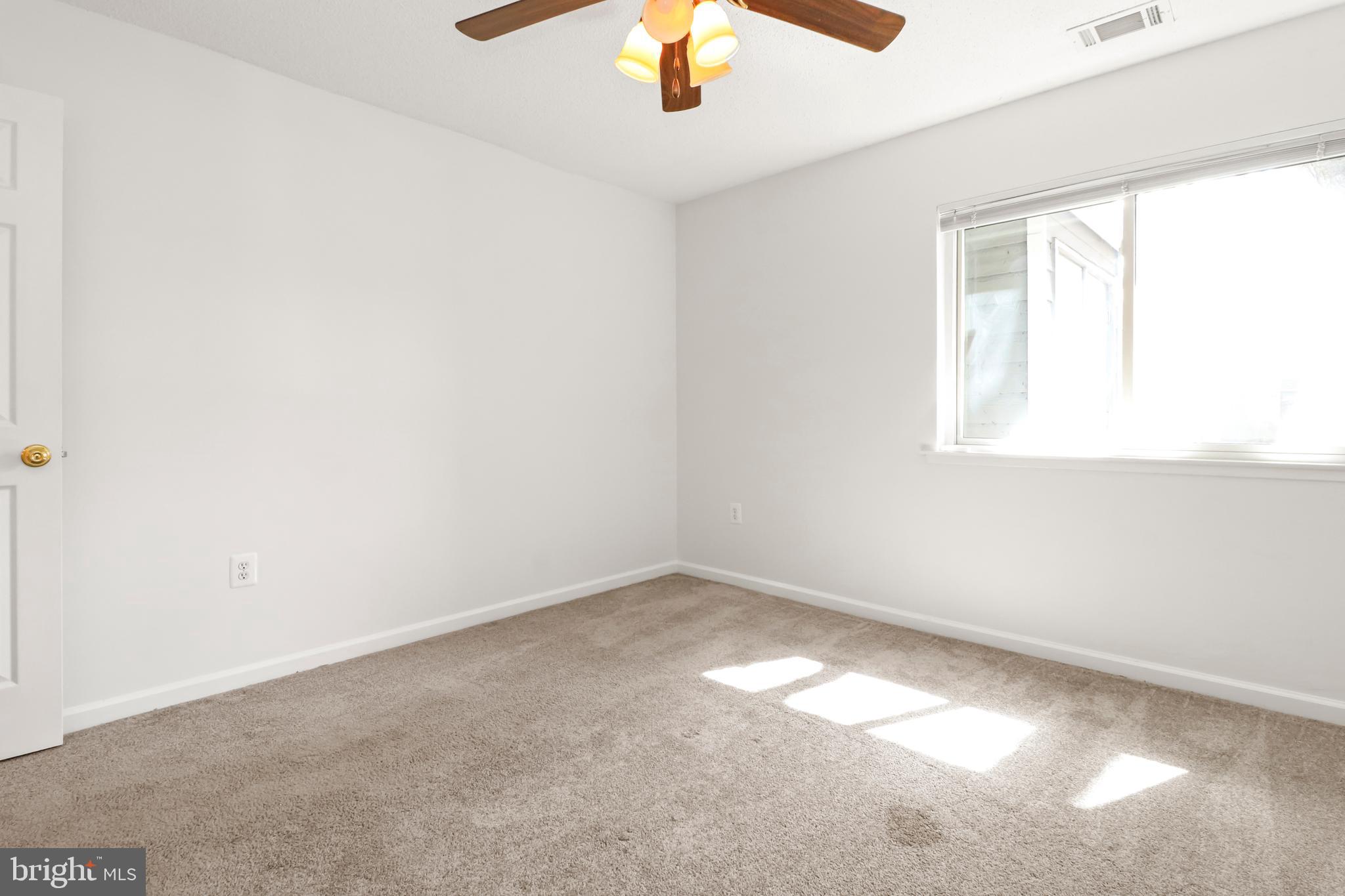 VILLARIDGE - Residential