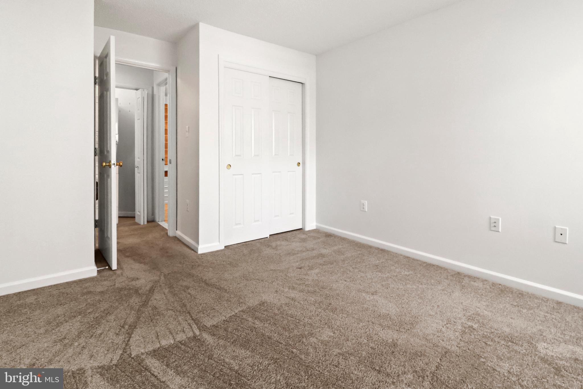 VILLARIDGE - Residential