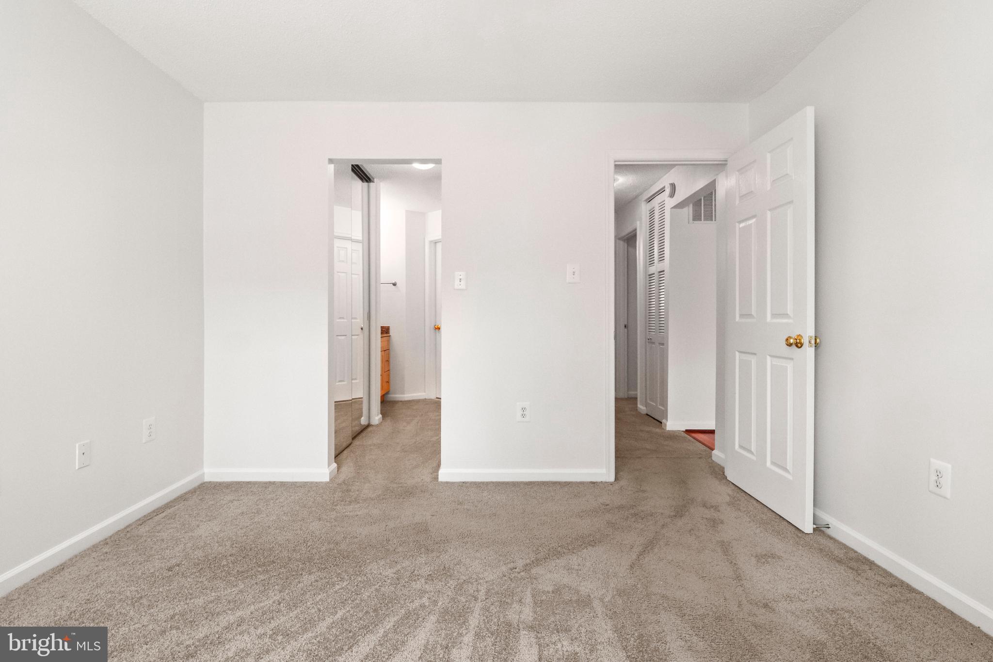 VILLARIDGE - Residential