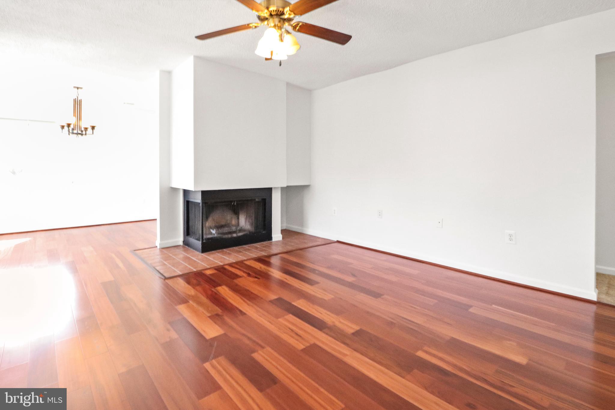 VILLARIDGE - Residential