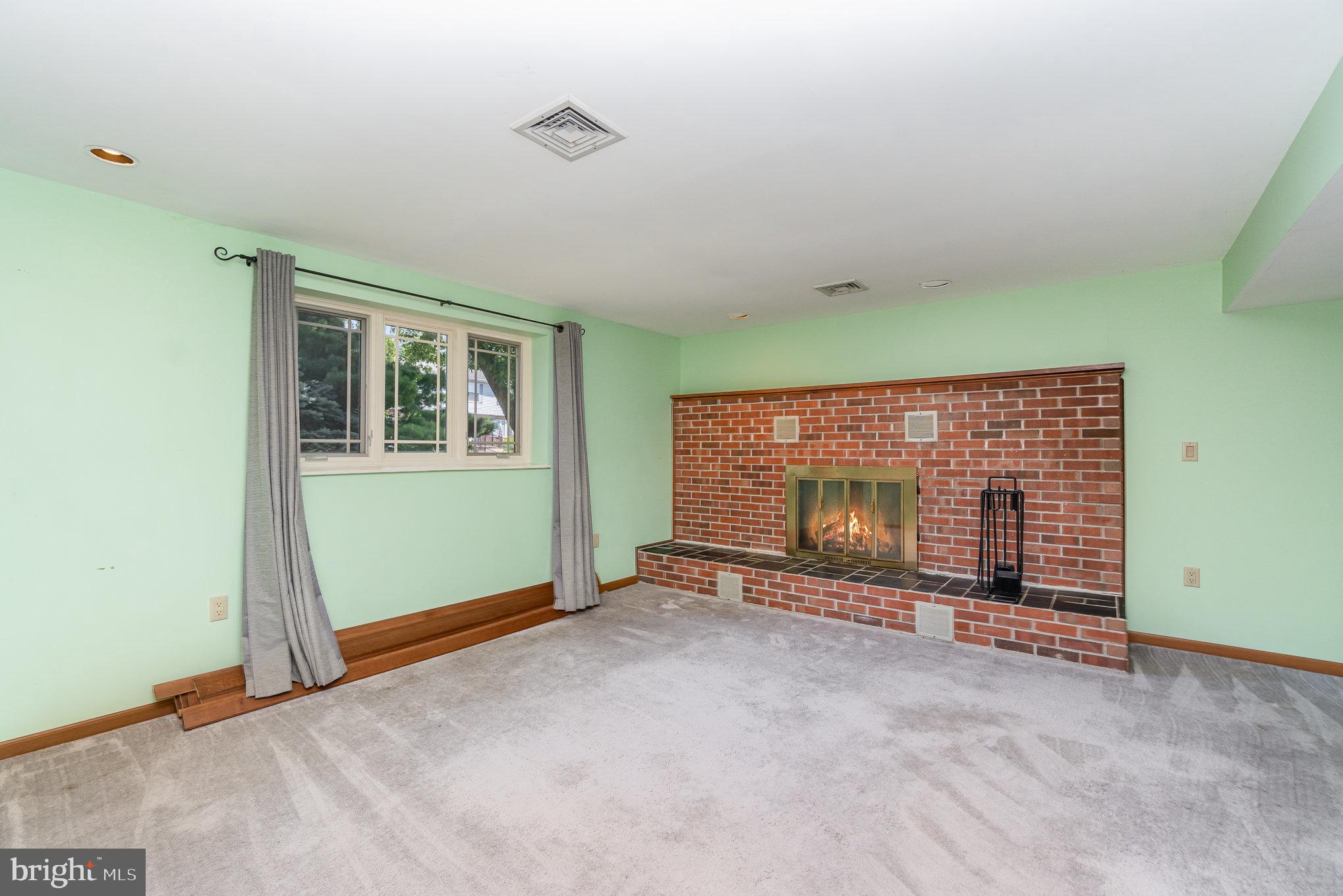 CENTENNIAL ACRES - Residential