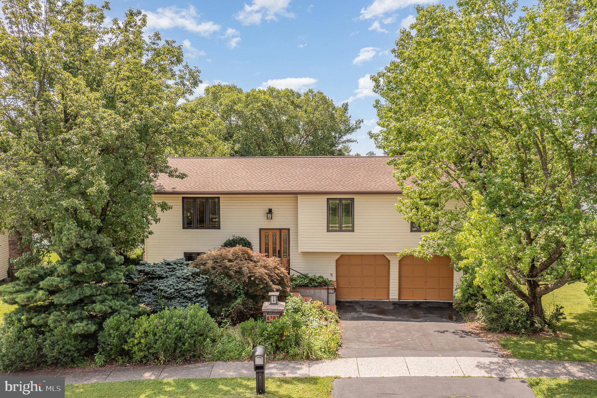 CENTENNIAL ACRES - Residential