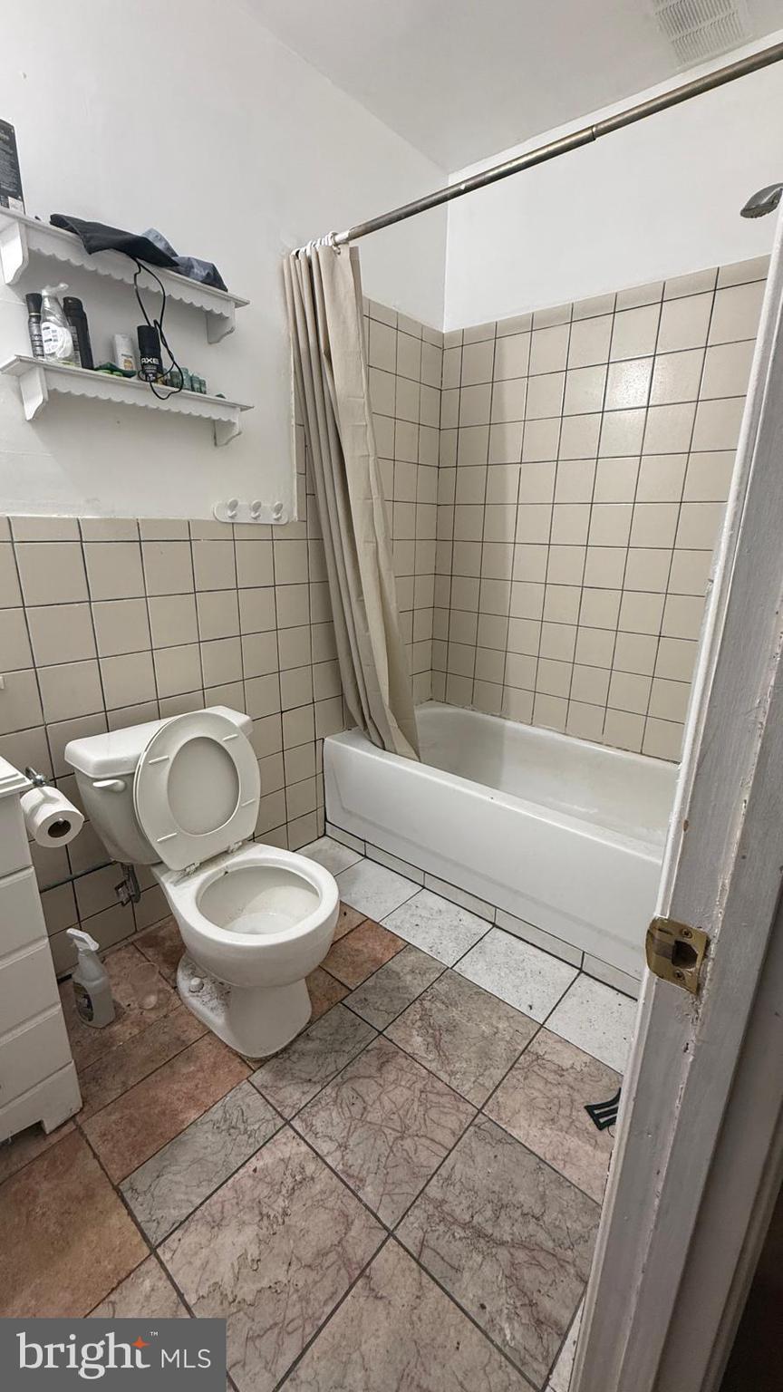 NEWINGTON FOREST - Residential