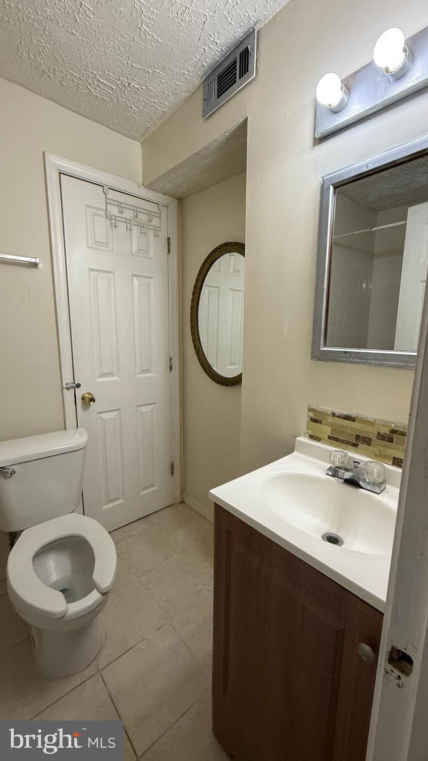 NEWINGTON FOREST - Residential