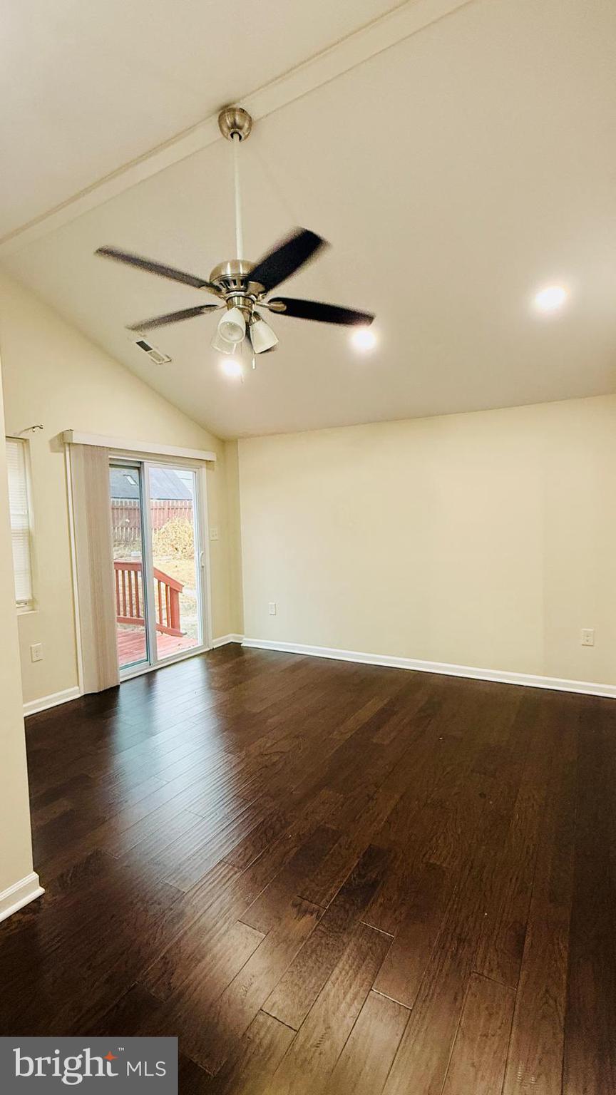 NEWINGTON FOREST - Residential