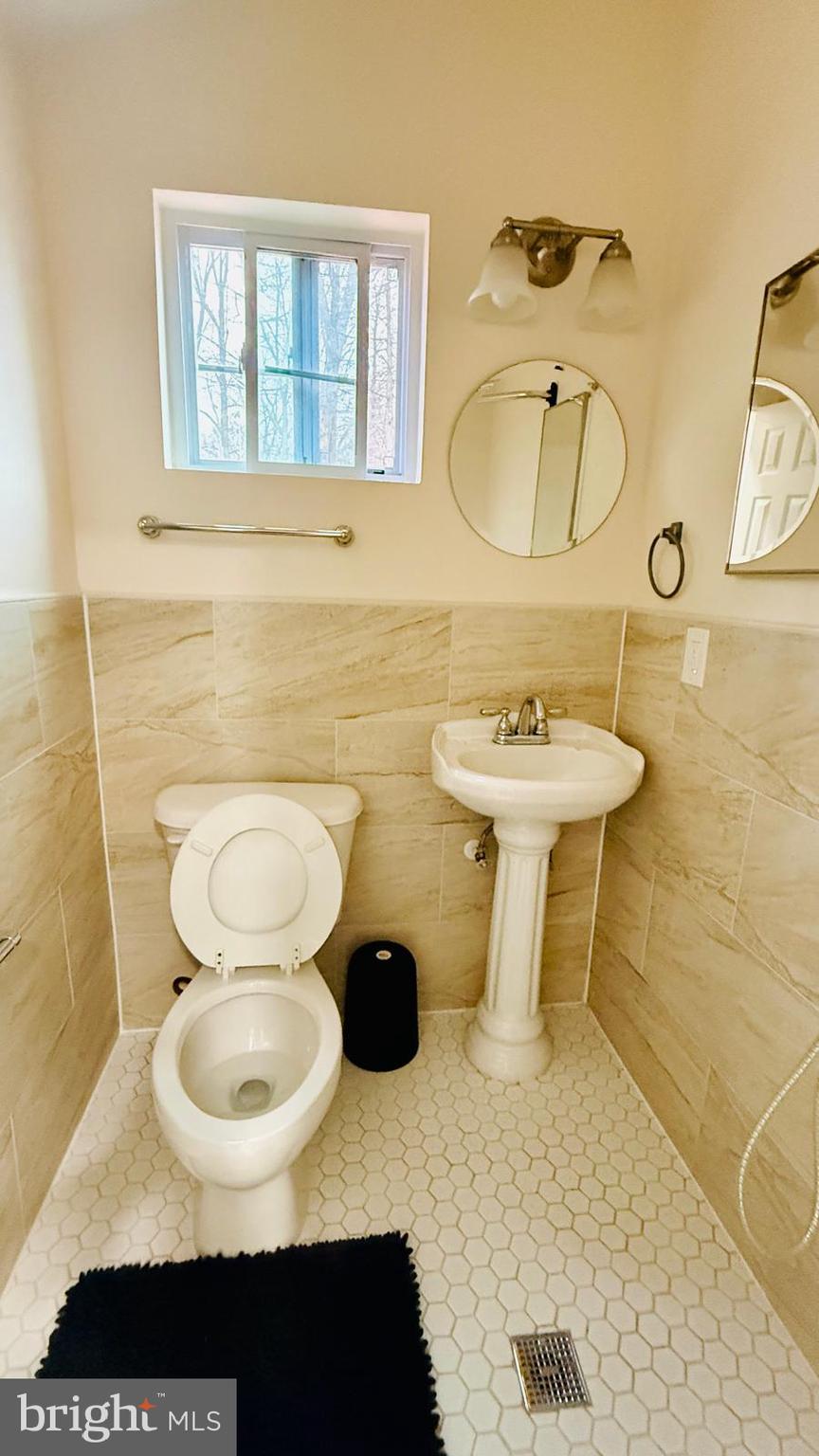 NEWINGTON FOREST - Residential