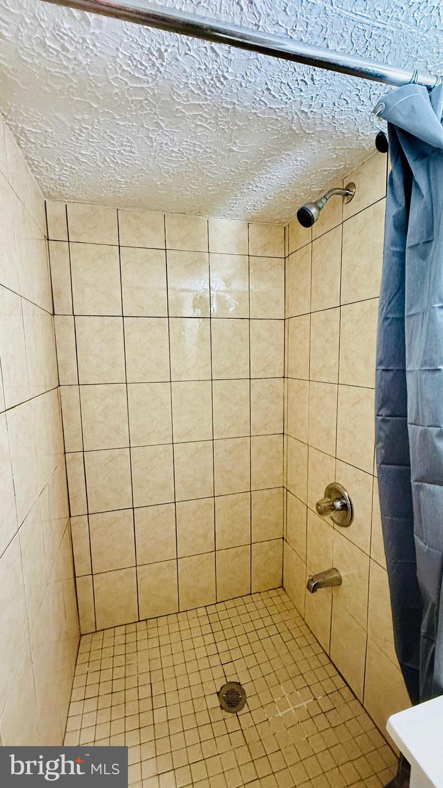 NEWINGTON FOREST - Residential