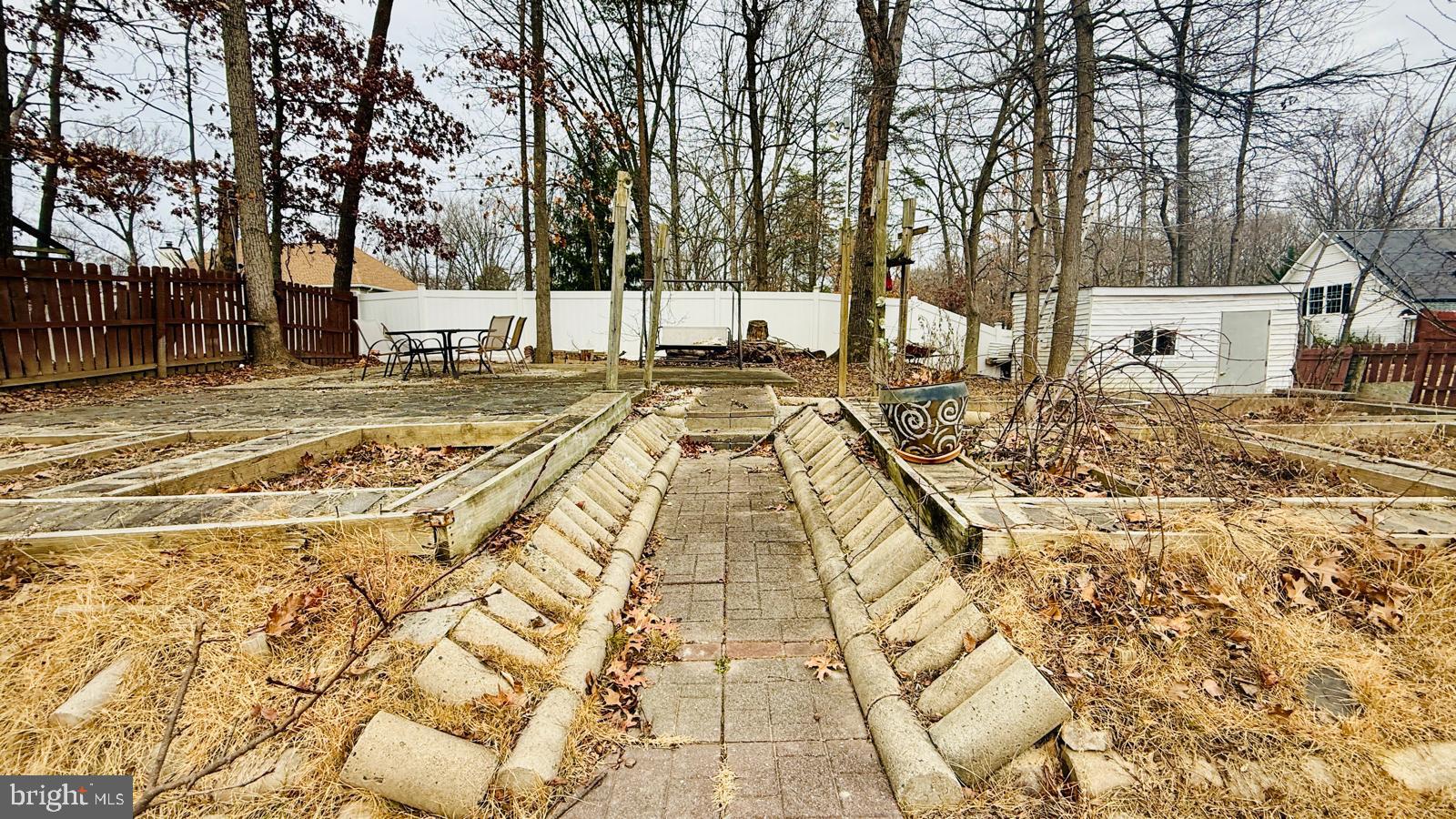 NEWINGTON FOREST - Residential