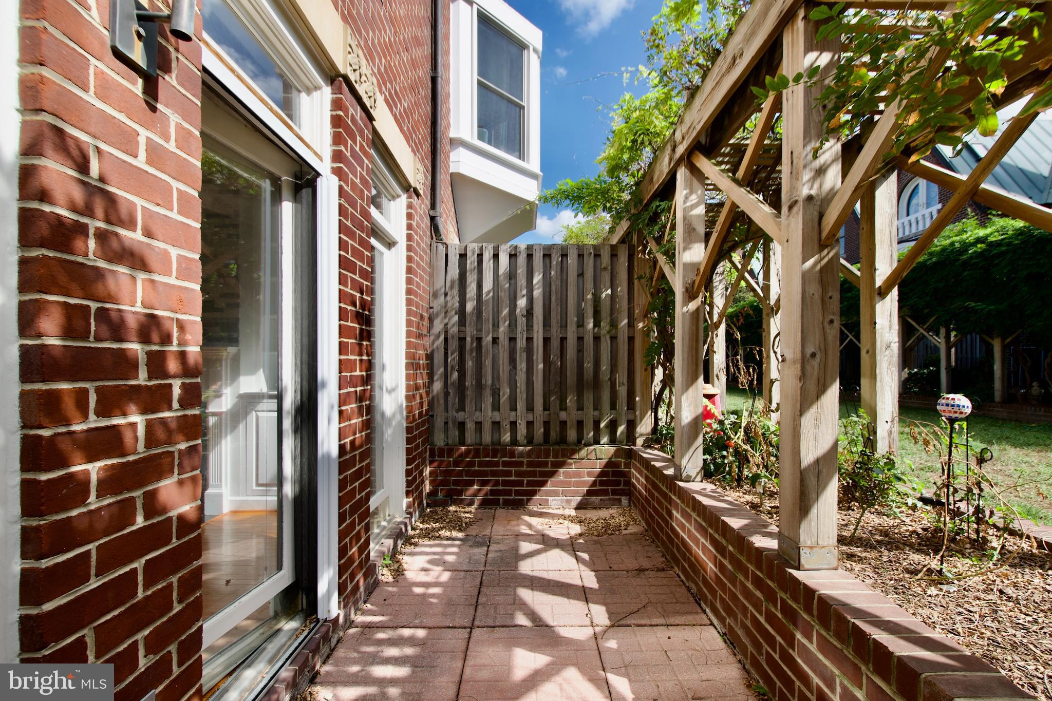 TORPEDO FACTORY - Residential