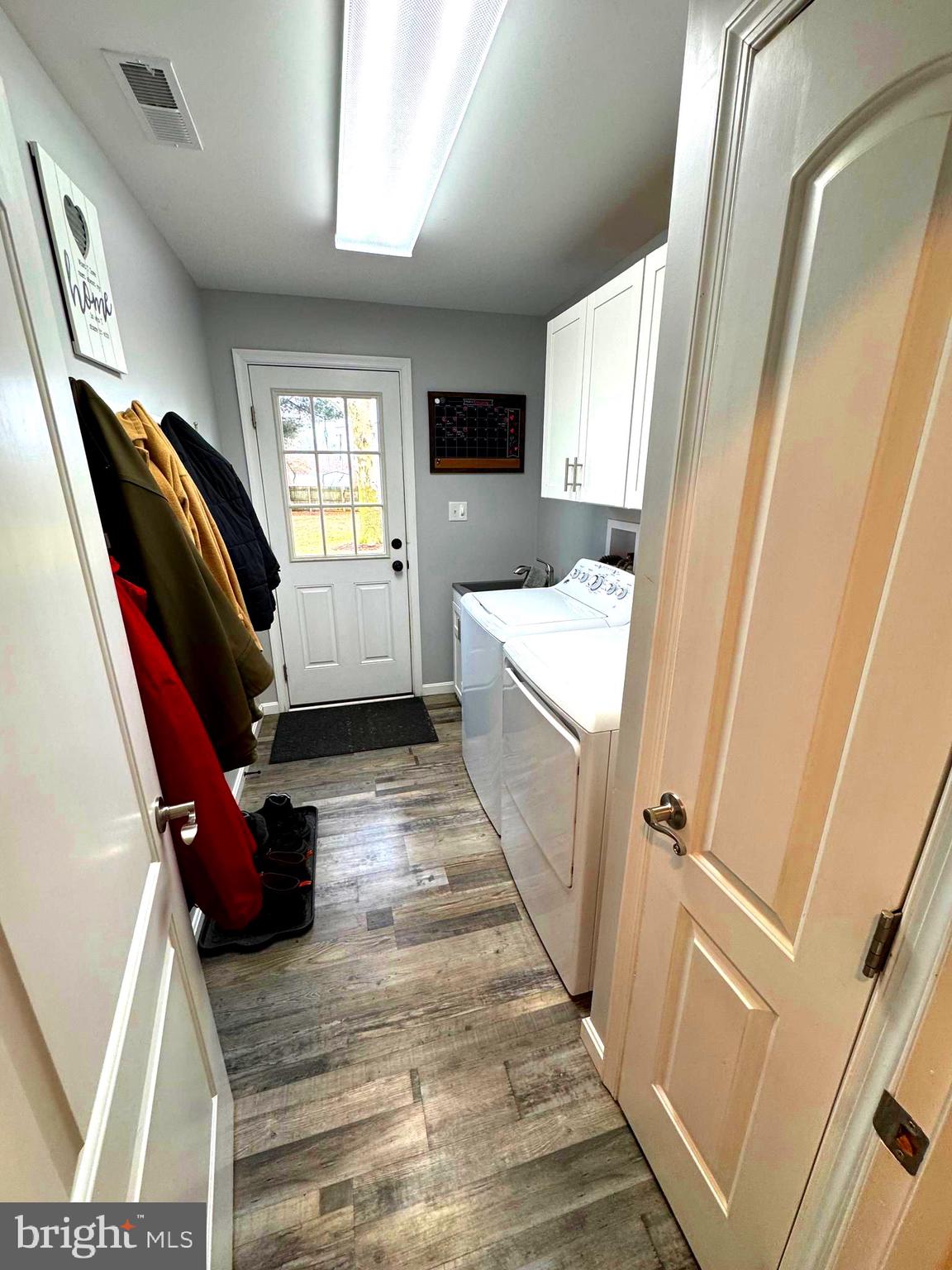 WOODSIDE MANOR - Residential