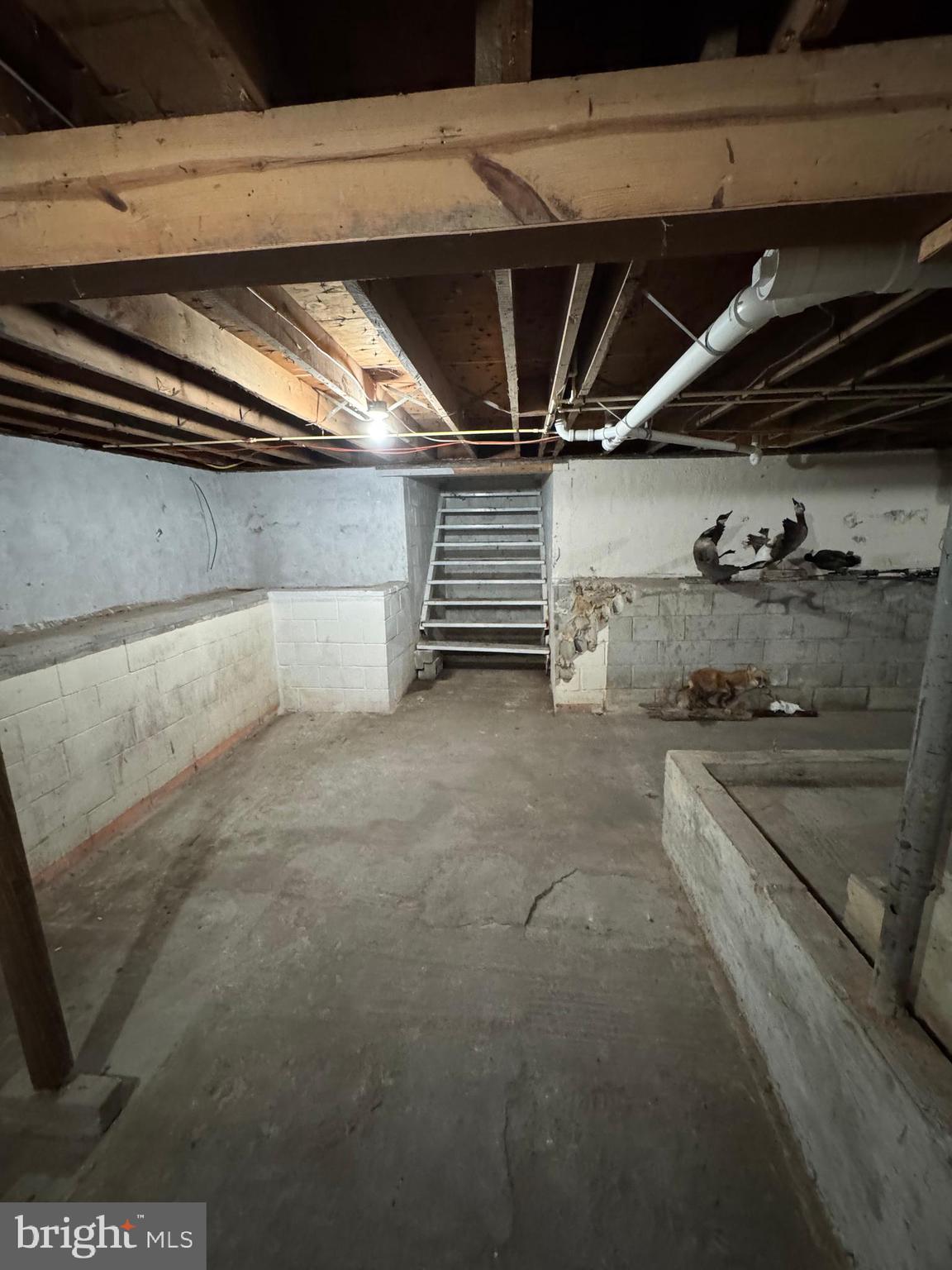 WOODSIDE MANOR - Residential