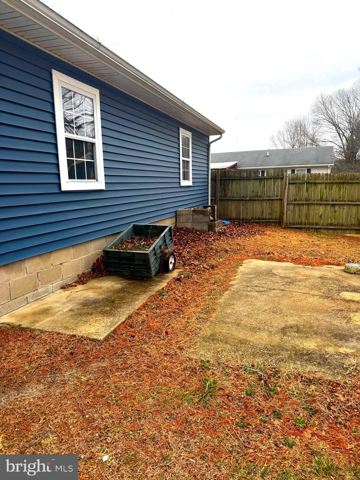 WOODSIDE MANOR - Residential