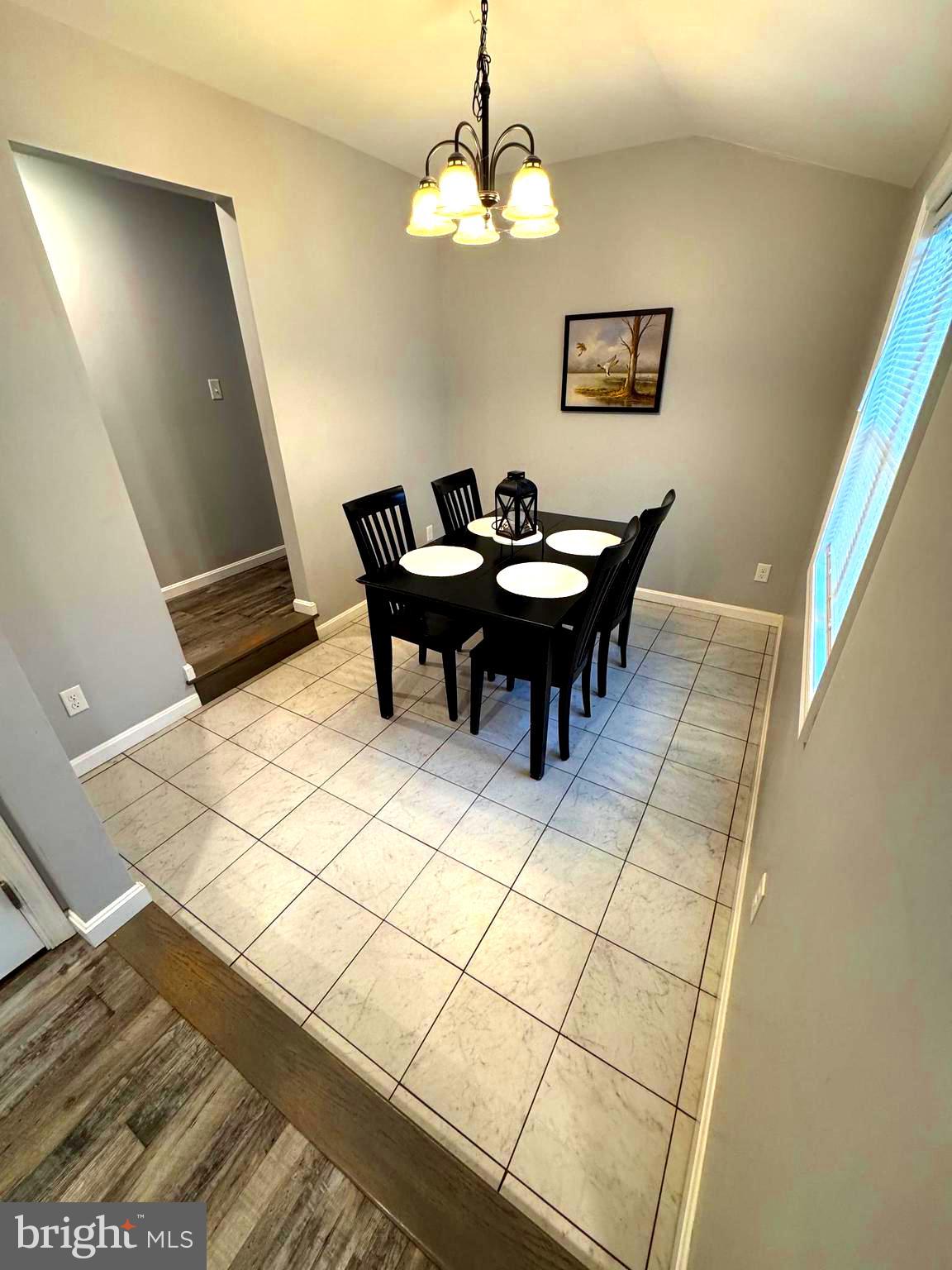 WOODSIDE MANOR - Residential