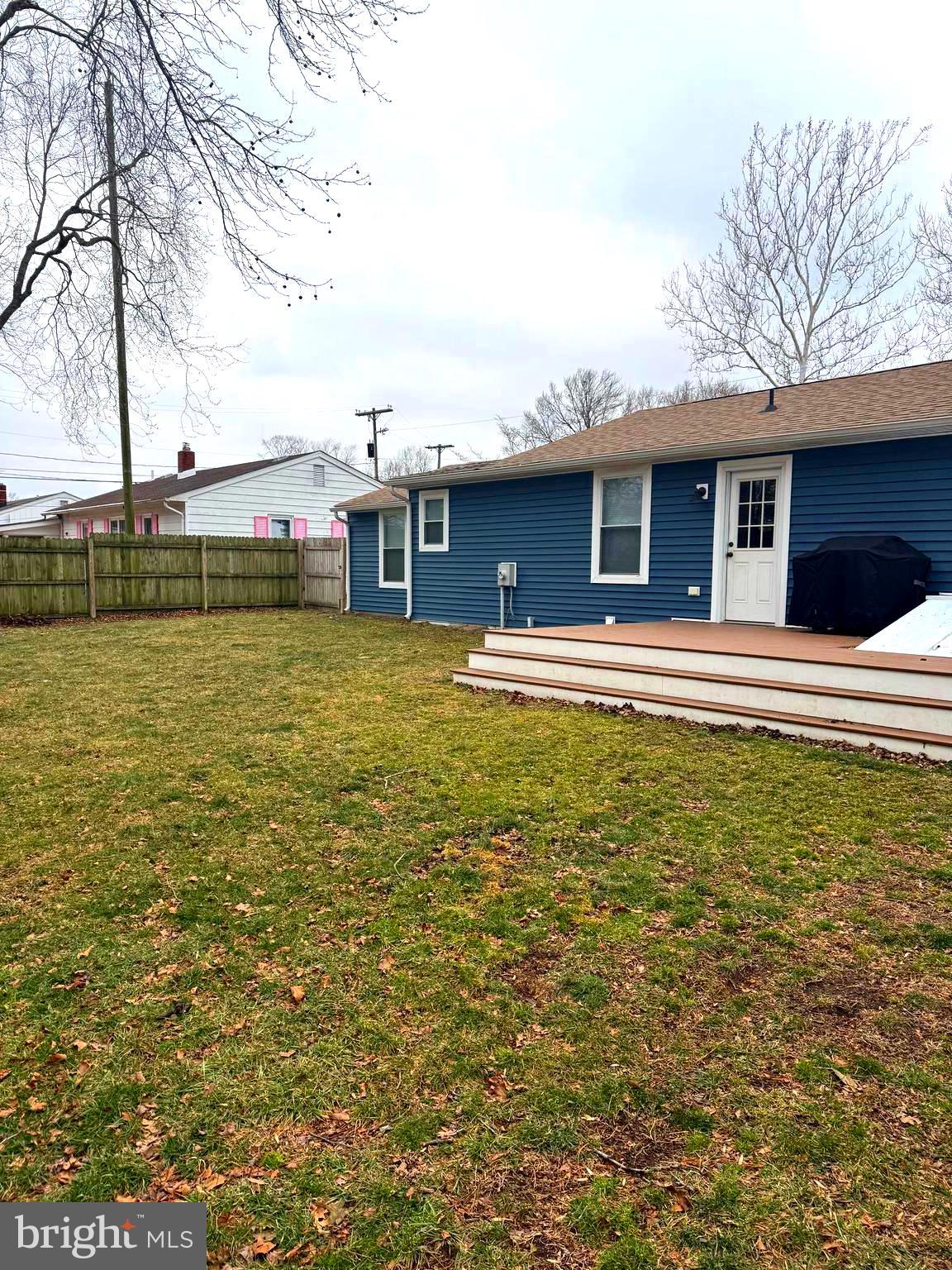 WOODSIDE MANOR - Residential